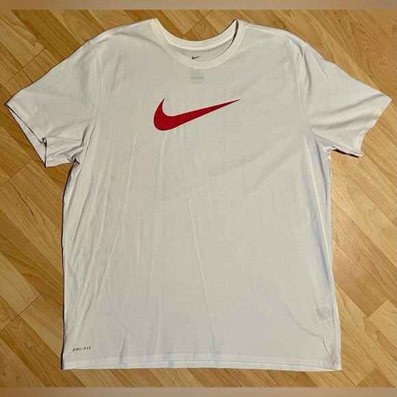 Nike Tops - Nike White Tee with Pink Swoosh- Size XXL